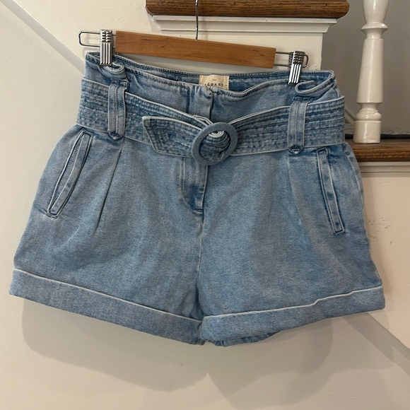 Sezane light wash shorts - Picture 2 of 6